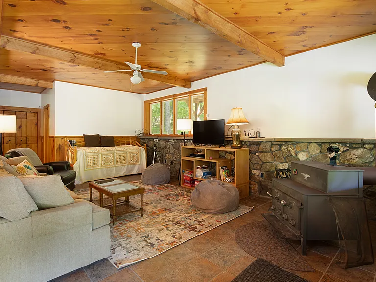 85 Henich Ln — Photo 22