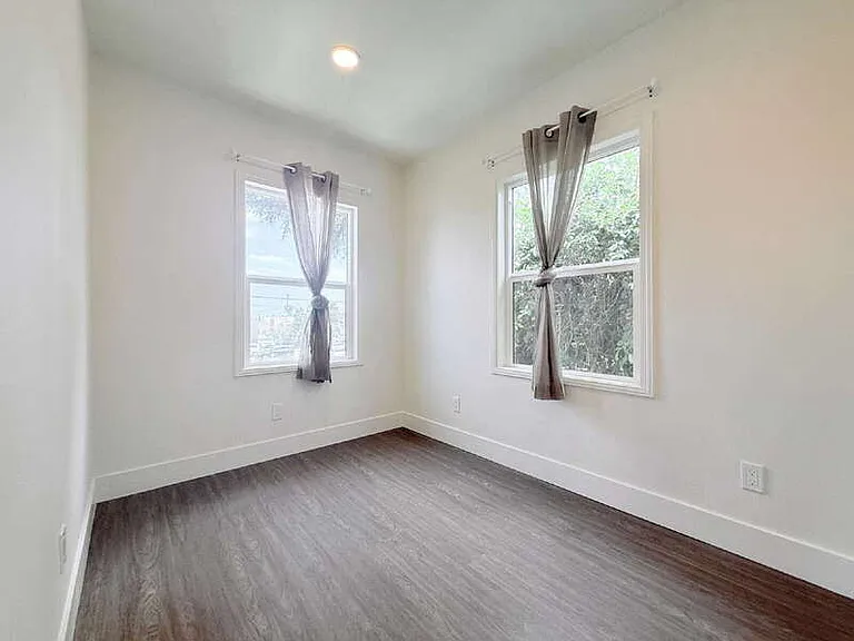 6509 State St #A — Photo 23