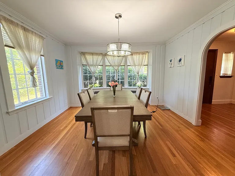 111 Highland Ave — Photo 7