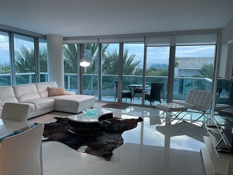 9401 Collins Ave #402 — Photo 6