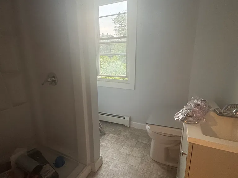 397-399 Laurel Hill Ave #2 — Photo 8