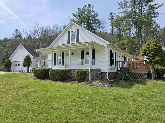 3rd image of 1348 Delhart Rd