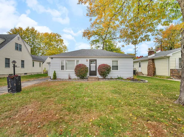 1103 Plaza Dr, Joliet, IL 60435