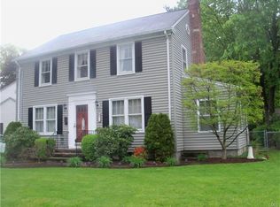 7 S Westwood Rd, Ansonia, CT 06401