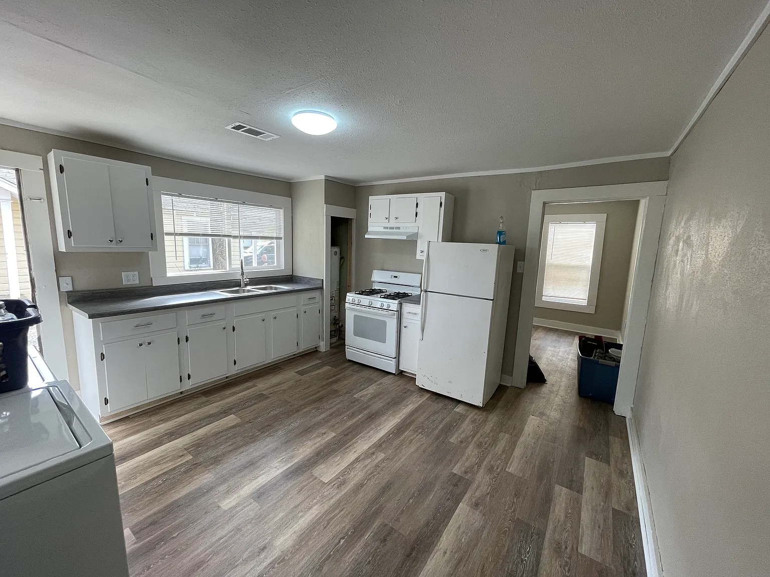 1 bed, 560 sqft, $540 — Photo 2