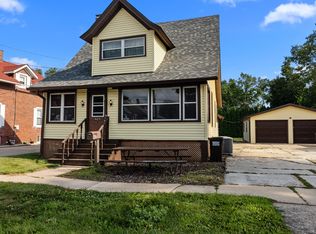 603 W Burbank St, Harvard, IL 60033