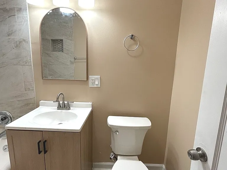 221 E 78th St #2 — Photo 7