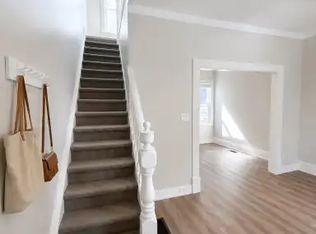 385 Mark St #1A, Peterborough, ON K9H1V8
