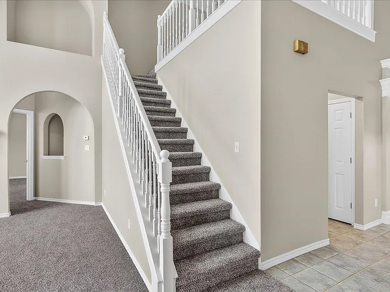 7414 Lake Micala Dr — Photo 36