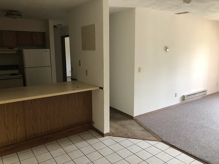 234 N Grove St #11 — Photo 9