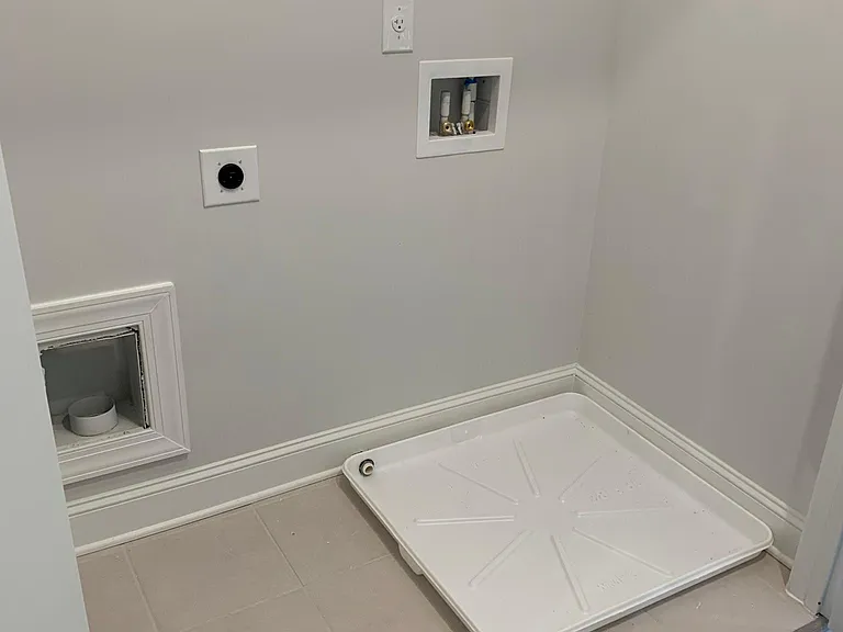 5025 Daisy Dr — Photo 10