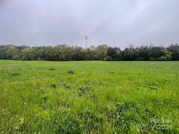 1967 Mayberry Rd, Dallas, NC 28034