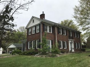 915 S Providence Rd, Columbia, MO 65203