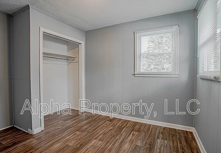 105 Foster Cir #7 — Photo 9