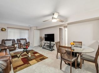 19 Plauderville Ave APT 201, Garfield, NJ 07026