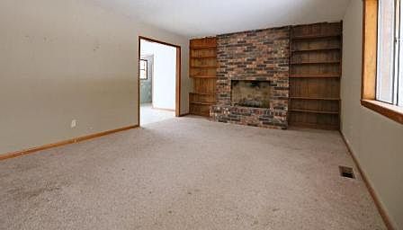 4th image of 23735 Woodruff Cir