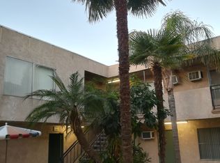 18569 Burbank Blvd #E37ED9471, Tarzana, CA 91356