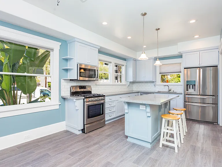 3425 Albatross St — Photo 28