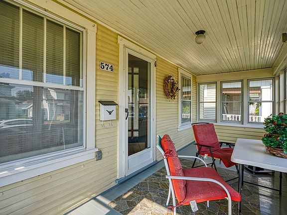 5th image of 574 Laurel St