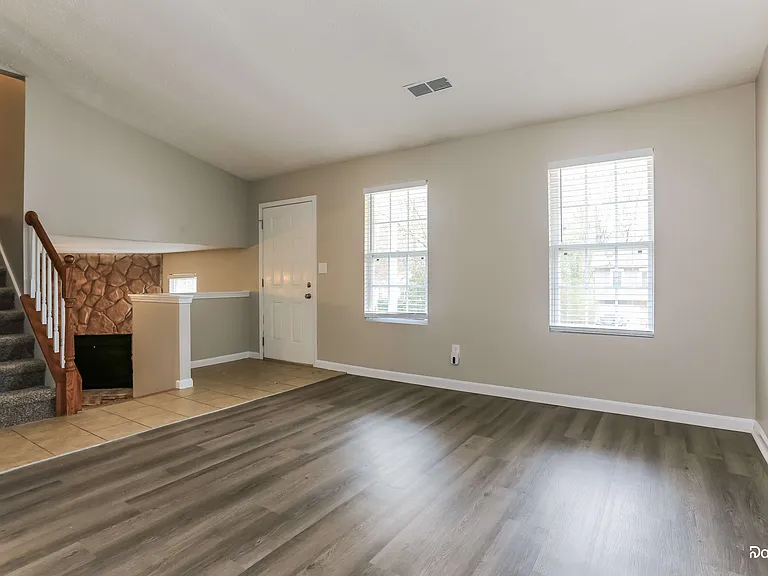 4981 Galbraith Cir — Photo 5