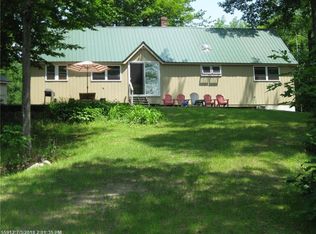 60 Maple Ln, Saint Albans, ME 04971