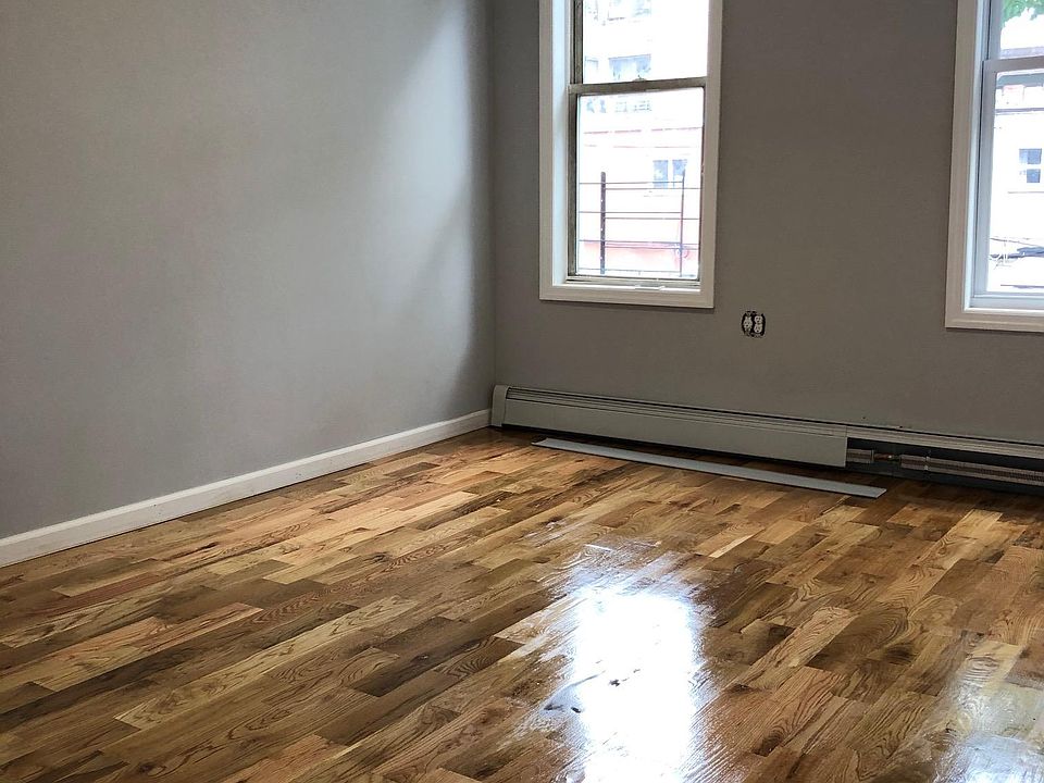2nd image of 942 E 224th St #1