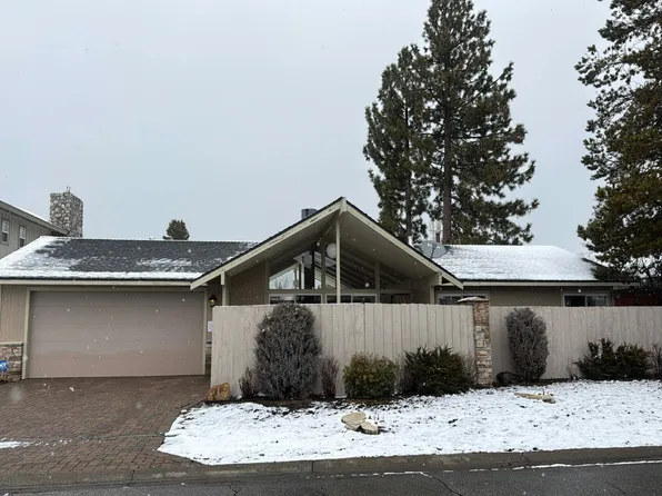 2209 Catalina Dr, South Lake Tahoe, CA 96150