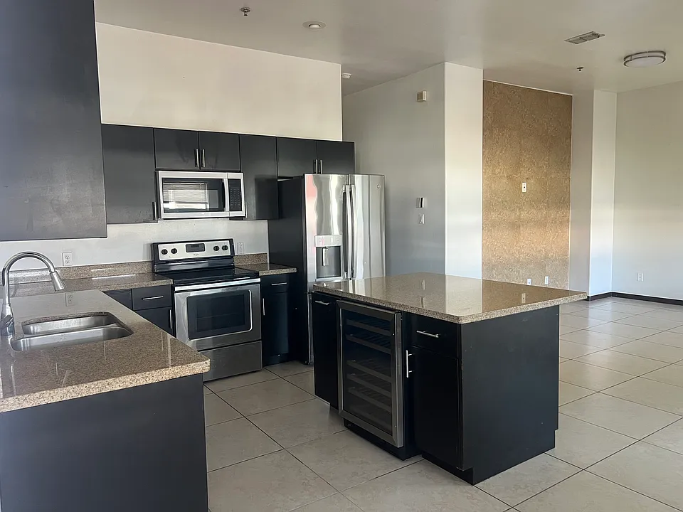 4217 Colbath Ave #415-B