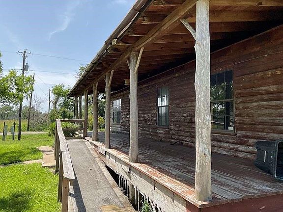 2nd image of 4012 County Road 461a