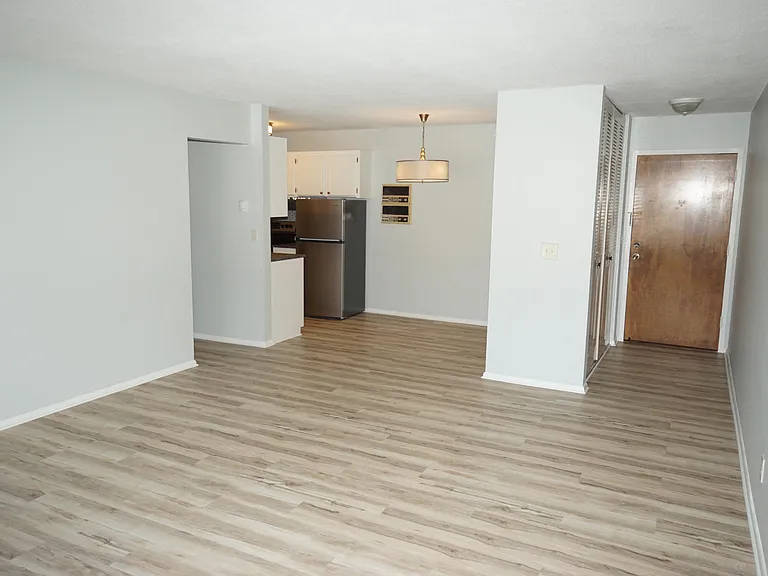 Maple Commons Apartments — Photo 23