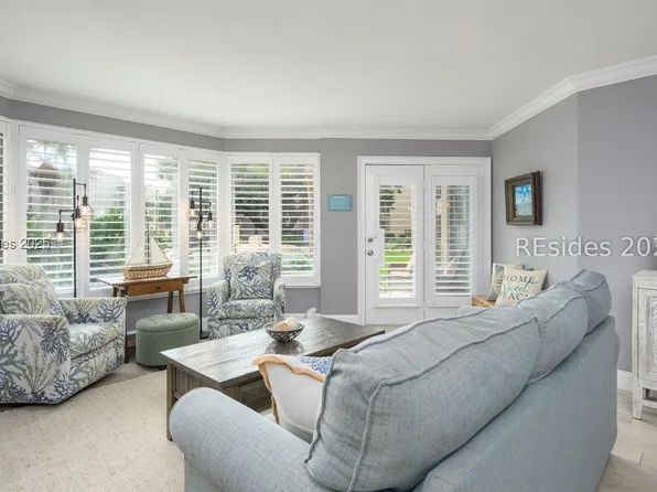 7 Shelter Cove Ln APT 7517, Hilton Head Island, SC 29928