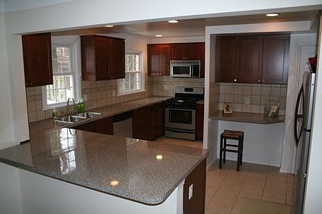 New Kitchen - Great Layout!
