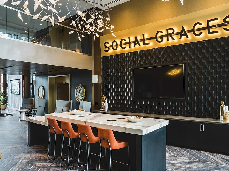Ample common area space with complimentary high-speed Wi-Fi