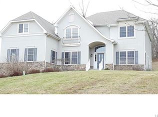 72 Ridgemont Dr, Hopewell Junction, NY 12533