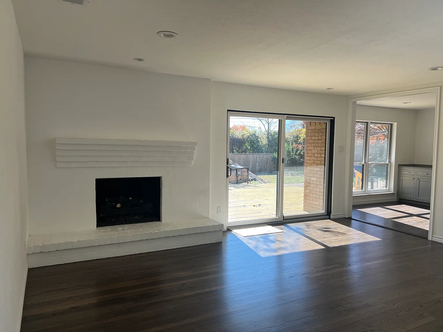 4 bed, 2650 sqft, $6,500 — Photo 3