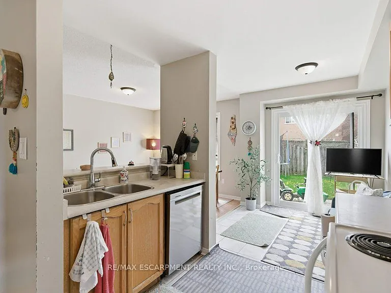 2406 Lazio Ln — Photo 10