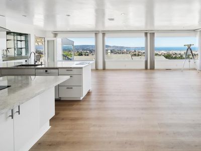 1346 Skyview Dr, Seaside, CA, 93955