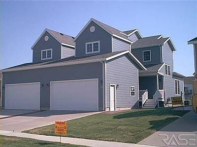 1st image of 1407 E 63rd St