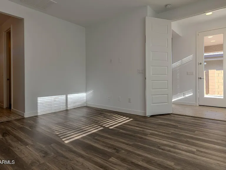 3830 S 64th Dr — Photo 24