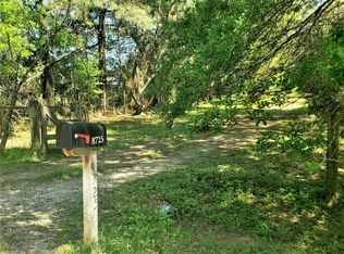 8725 Ridgewood Dr, Montgomery, TX 77356