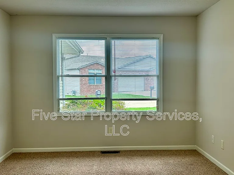 1408 School House Ln — Photo 7