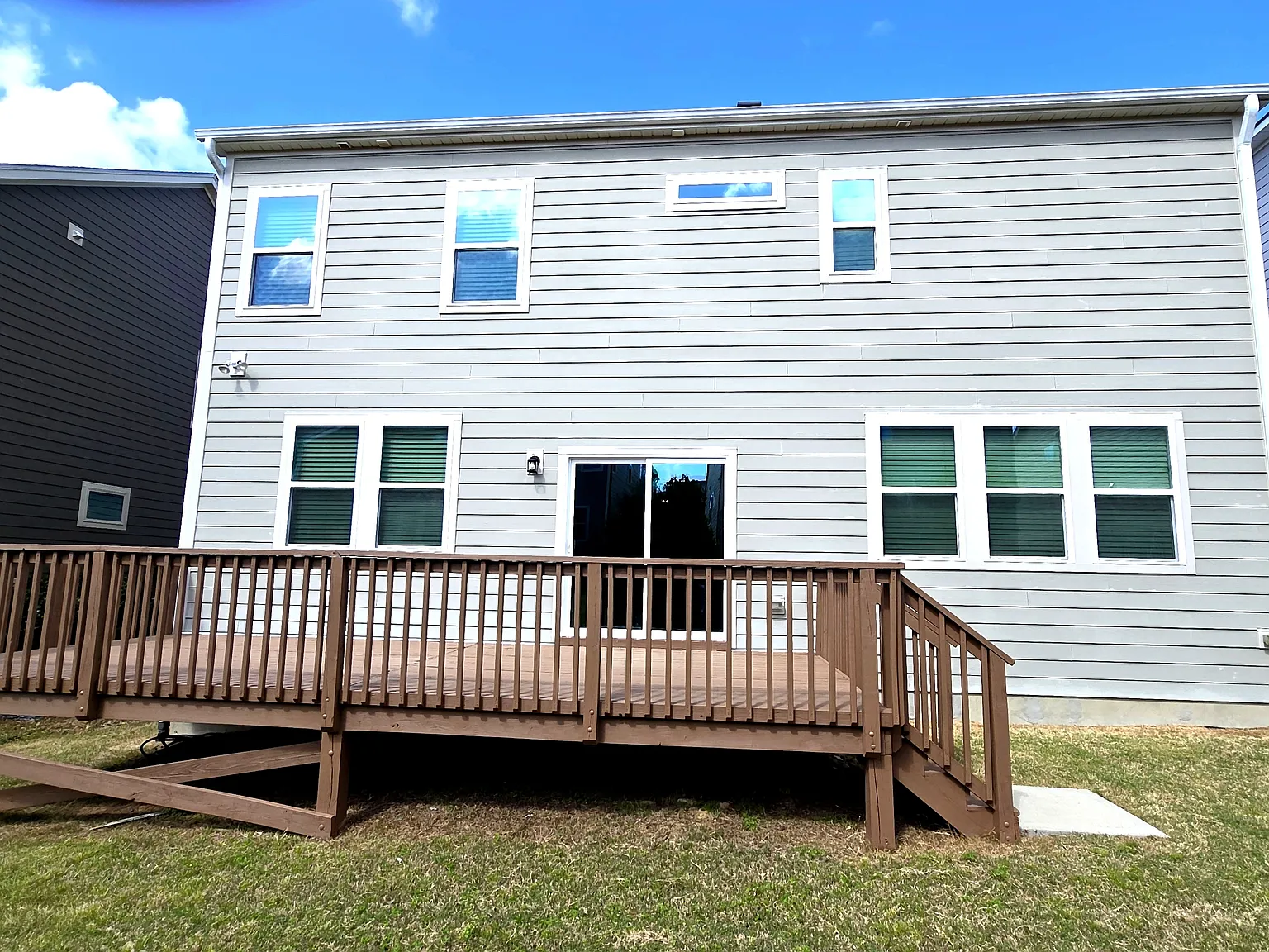 5 bed, 2906 sqft, $2,750 — Photo 3