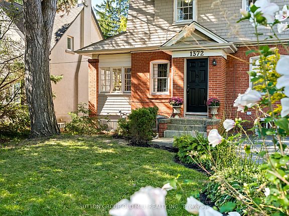 3rd image of 1372 Islington Ave