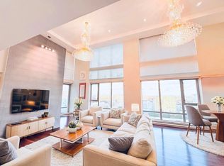 6733 Buswell St #PENTHOUSE 3, Richmond, BC V6Y2E9