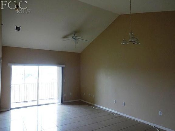 4th image of 950 Hancock Creek South Blvd #323