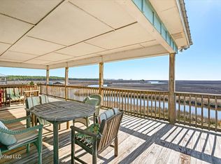 4009 Bayou Heron Rd, Moss Point, MS 39562