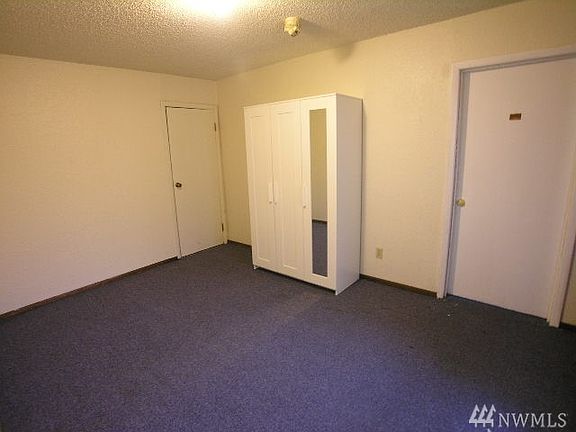 2nd image of 609 S 15th St APT 304