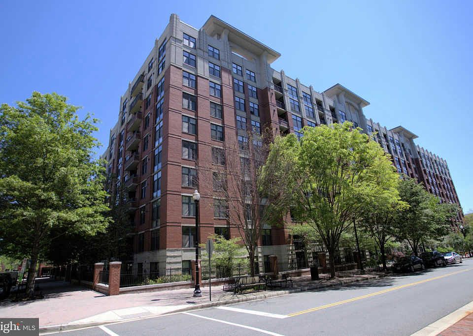 1st image of 1021 N Garfield St APT 534
