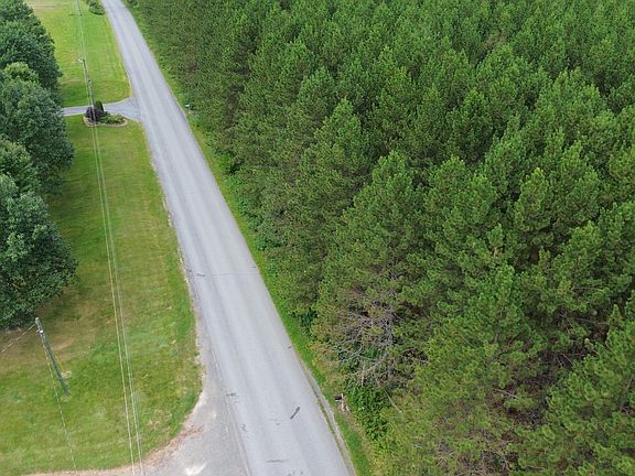 2nd image of 272 East Road