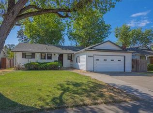 6606 Saint James Dr, Carmichael, CA 95608